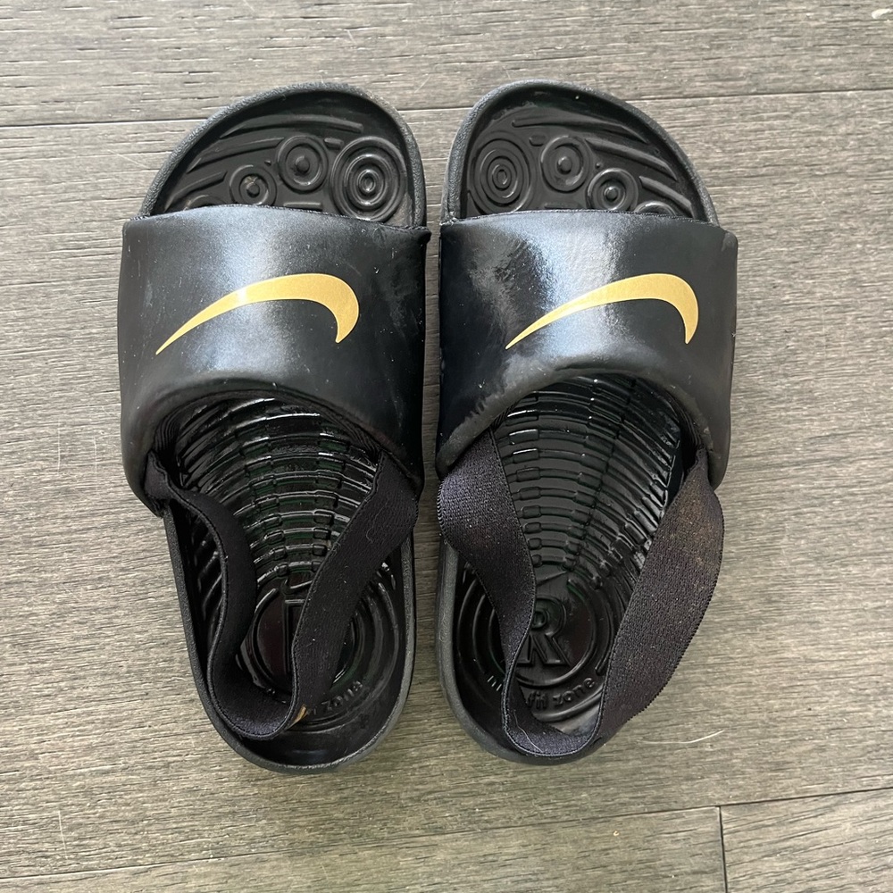 Unisex Nike water shoes size 10